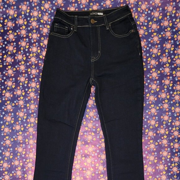 Dark Wash Flare Jeans NWOT - Picture 6 of 10